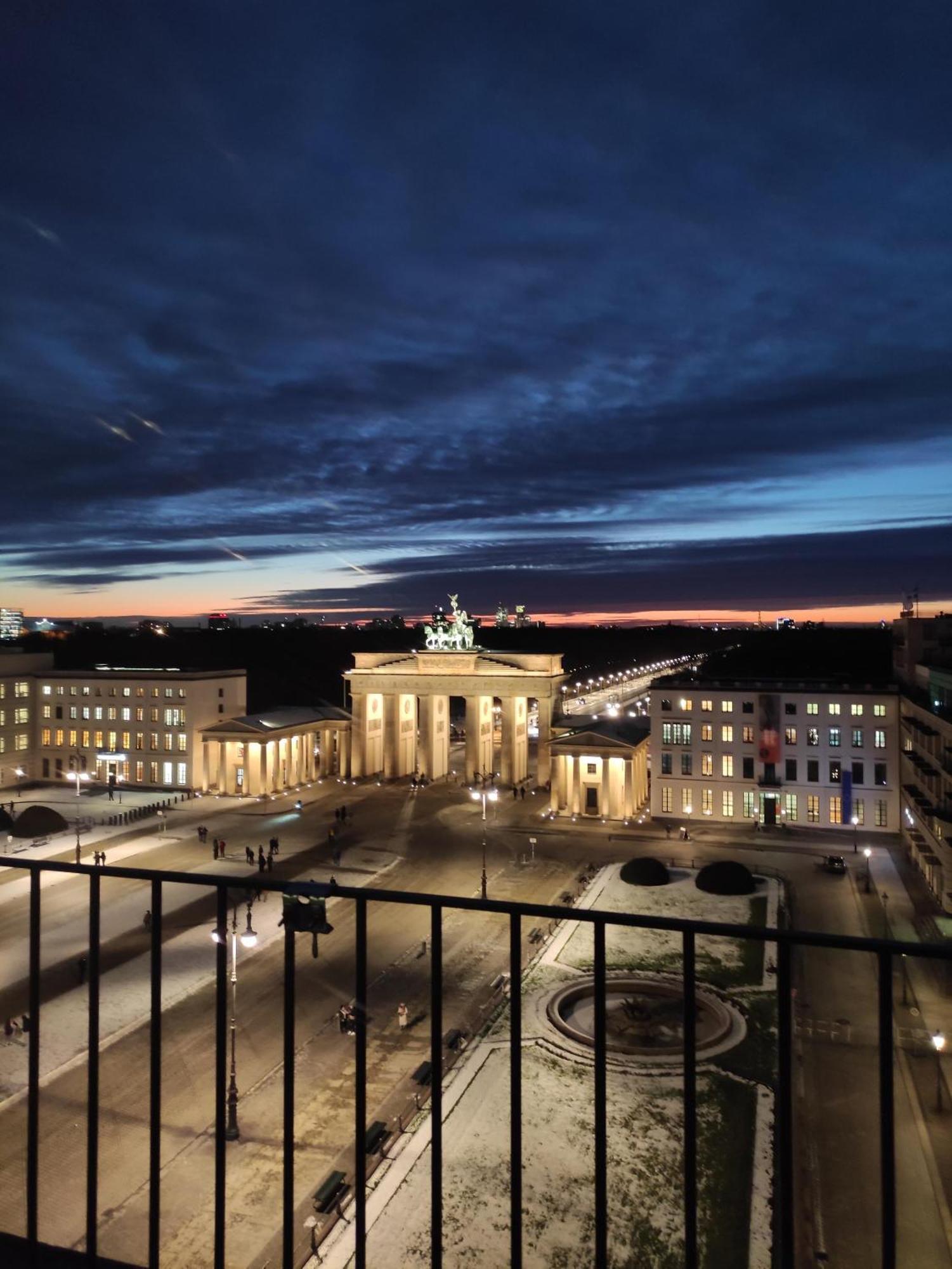 Nexliving Berlin Brandenburger Tor Aparthotel Exterior photo